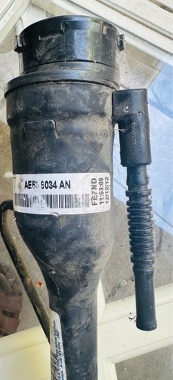 Genuine Ford Fuel Filler Neck Tube Hose Pipe Part AE5Z-9034-Y / AE5S-9034-AN