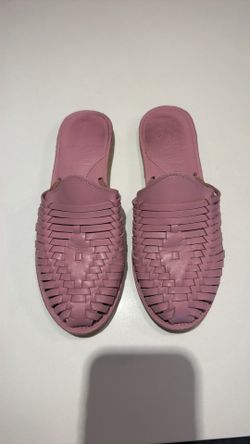 Espiritu Woven Slip Pink Slip Ons (Size 6)