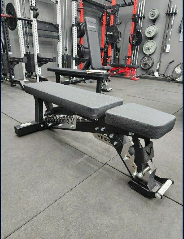 BRAND NEW Adjustable Weight Bench, Incline To Flat, Squat Rack, Bumper Plates, Barbell, Gym Mats Rubber Flooring