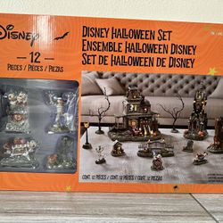Disney Halloween Set Village