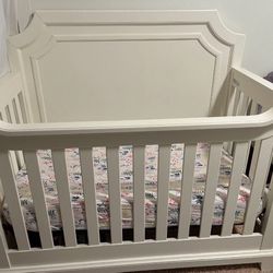 Lafayette 5 in 1 Convertible Crib for Sale in San Dimas CA OfferUp