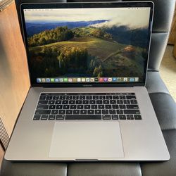 Macbook Pro 15 inches - Mac OS Sonoma