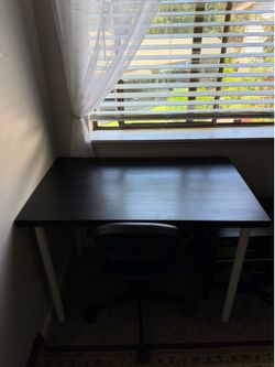 Table and chair bundle