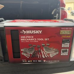 Husky 280 Piece  NEW!!!