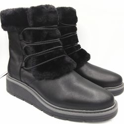 Clarks women's climate warm faux fur boots Size9