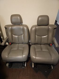 Leather captain seats