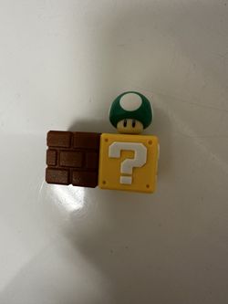 Kinder egg super Mario toy