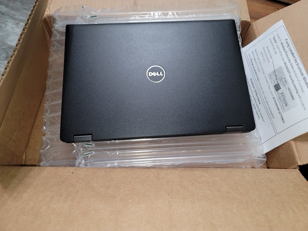 Dell 2 in 1 LAPTOP / TABLET i7 Intel Core Processor 16GB Ram