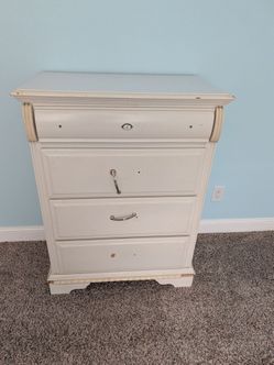 Dresser