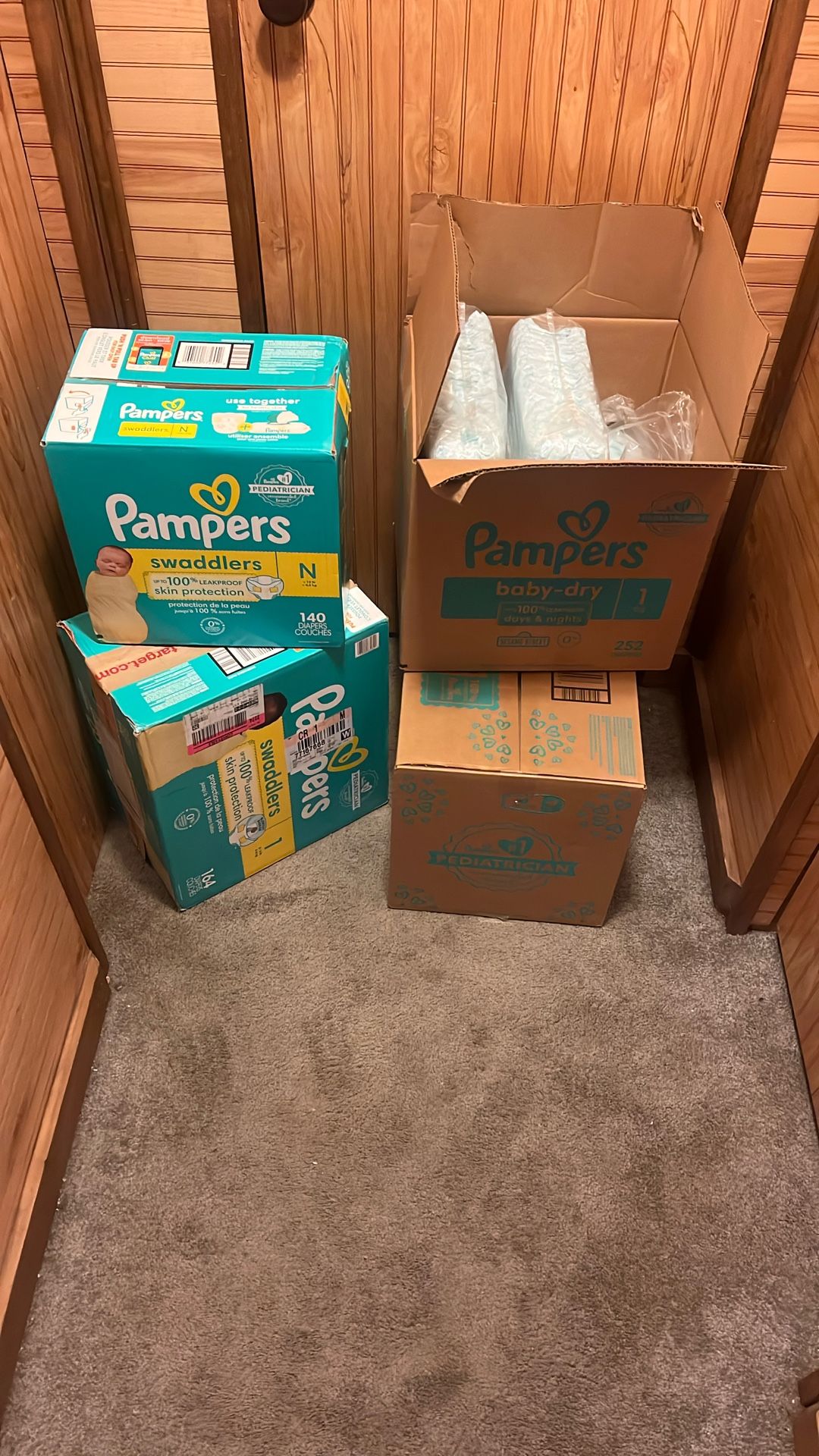 Newborn And Size 1 Pampers