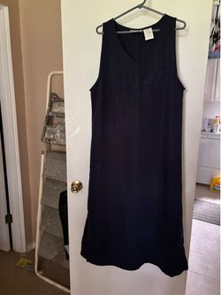 Erika Navy Sleeveless V-Neck Midi Dress with Subtle Embroidery