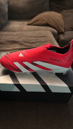 PREDATOR soccer cleats for kids