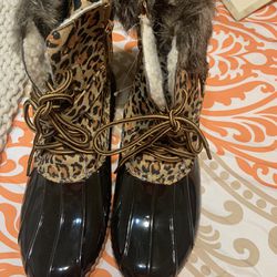 Women’s Boots ( Like New) 8 1/2 ( Look At All Pictures)
