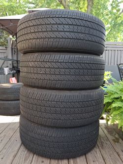Set 275 50 22 Bridgestone  Alenza  Used dont install