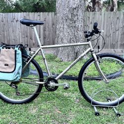 48cm Beautiful Vintage Specialized HardRock Ultra Mountain Bike With Lots Of Upgrades!