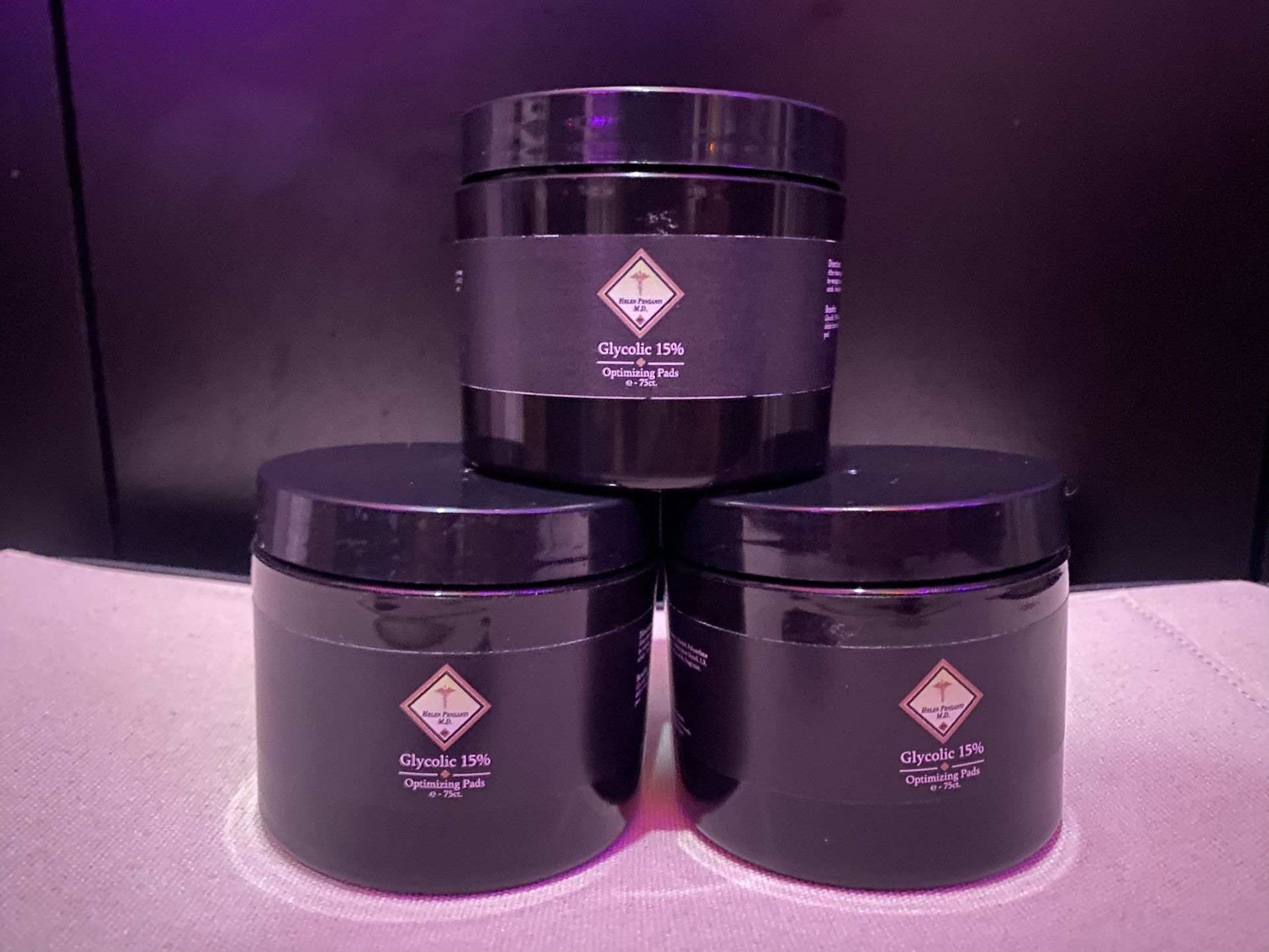 Helen Pensanti M.D, Glycolic 15% Optimizing Pads e-75ct. (Black Container)