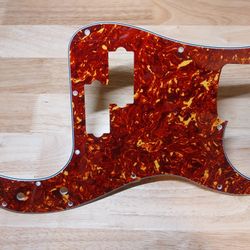 P Bass Pickguard