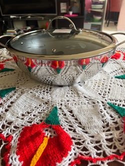 Hermosa cazuela de 6 cuartos