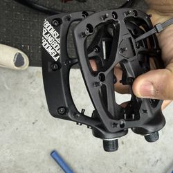 🔥 Specialized Boomslang Platform Pedals – Black | Ultra-Thin MTB Flat Pedals premium flat mountain Bike RETAILS $190