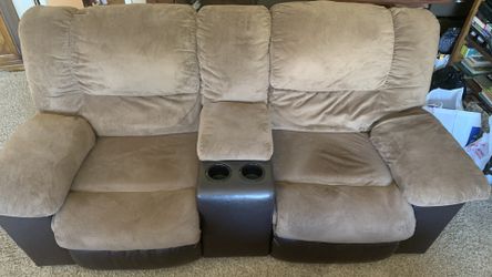 Brown Reclining Loveseat.... Delivery Include.. Willing To Negotiate