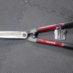 Scissors 