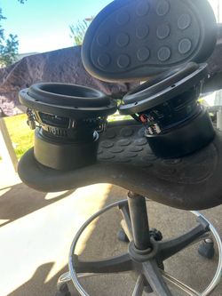 2 Diablo 8 inch subs