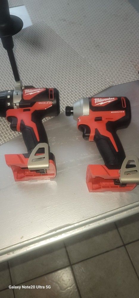 Milwaukee New Set Impact And Drill Driver Hammer 