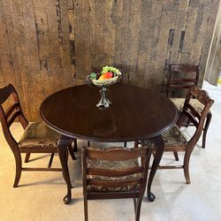 Vintage Round Dining Table And 5 Chairs.  2 Leaves. 