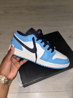 AIR JORDAN 1 LOW white powder blue
