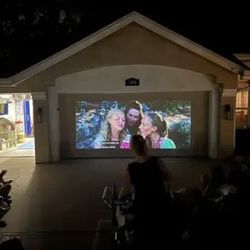 Samsung - The Freestyle 2nd Gen with Gaming Hub FHD HDR Smart Portable Projector - White