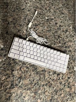 Sleek White 60% Mechanical Gaming Keyboard - USB-C