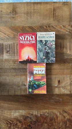 1970s vintage sci-fi paperbacks