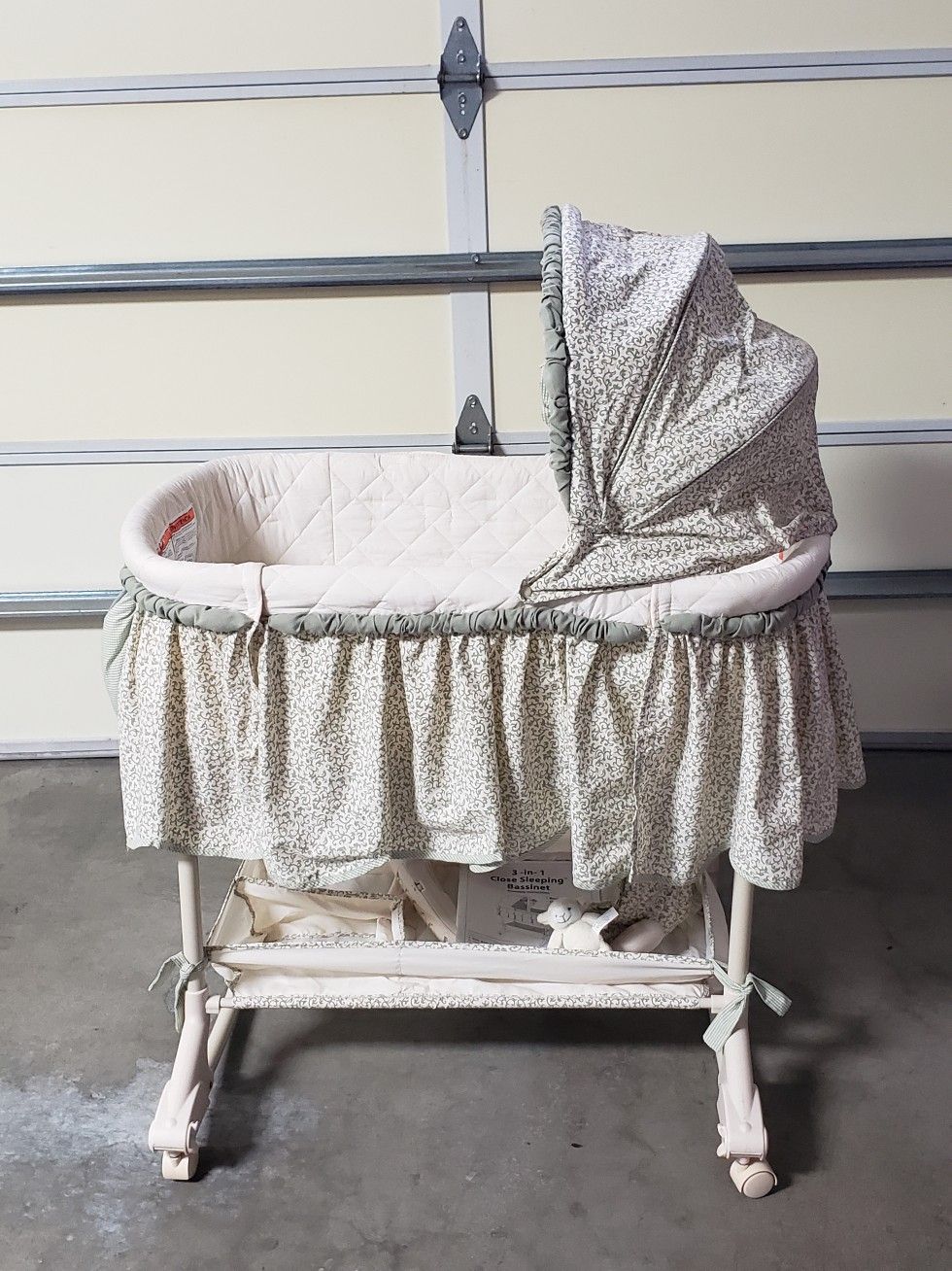 Free Bassinet