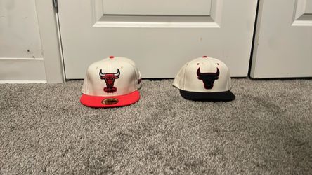 Chicago Bulls Fitted Hats – Set of 2