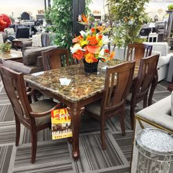 7pc Dining Room Set 