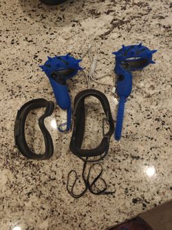 Oculus remote controllers with straps