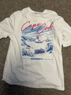 White Cape Cod Massachusetts graphic tee medium. Mark on back