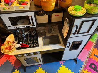 Wooden Kitchen + 9 Accessory Sets for kids