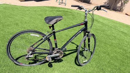 Pre-owned bikes giant med specialized small and cypress