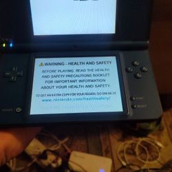 Nintendo DSi XL