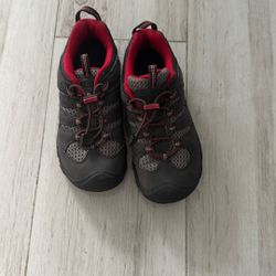 Kids Size 1 New Keen Sneakers 
