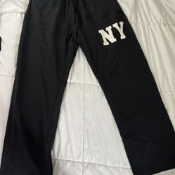 men’s black NY straight leg sweatpants