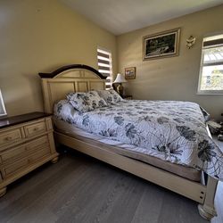 Country French bedroom set