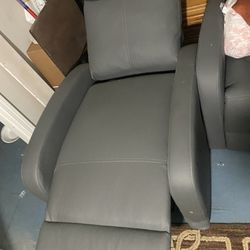 Beautiful Recliner Grey Color Good Condition Set Of Two 
