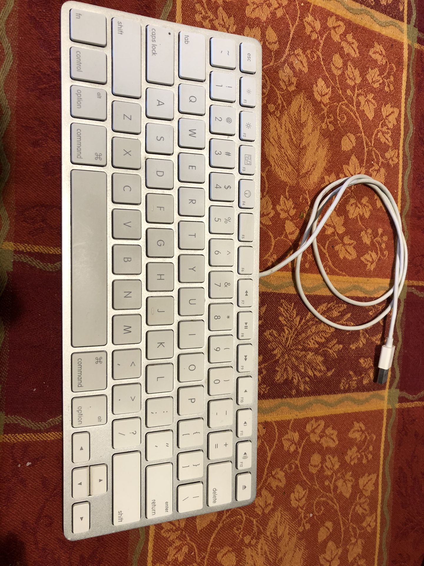 Apple Wired Keyboard