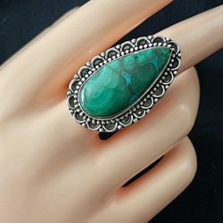 Natural Teardrop Green Malachite Silver Ring Sz 9
