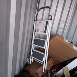 Brand New 3 Foot Ladder
