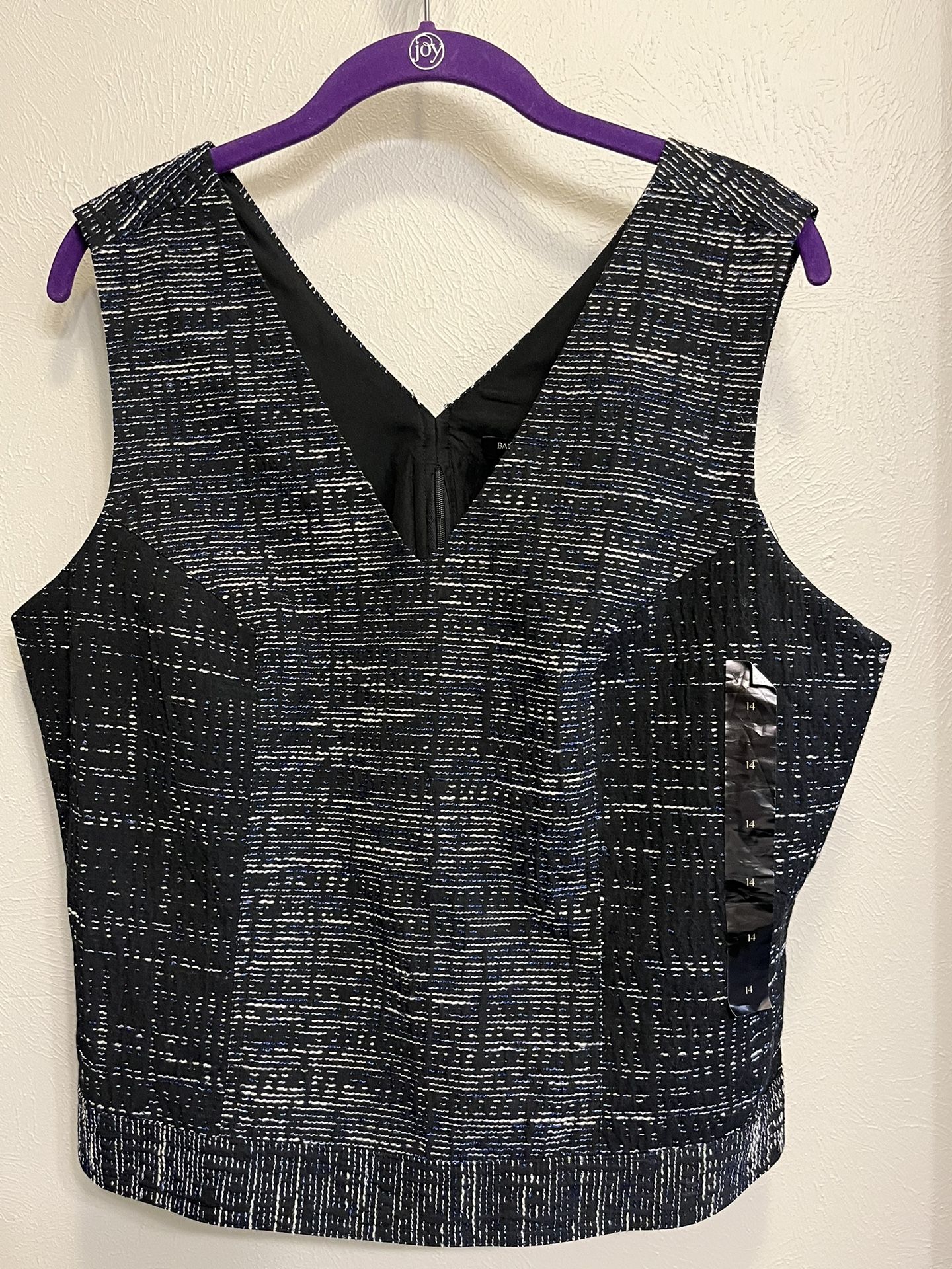 Women’s Banana Republic NWT Vest Style Blouse 