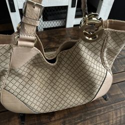 Gucci  Shoulder Bag 