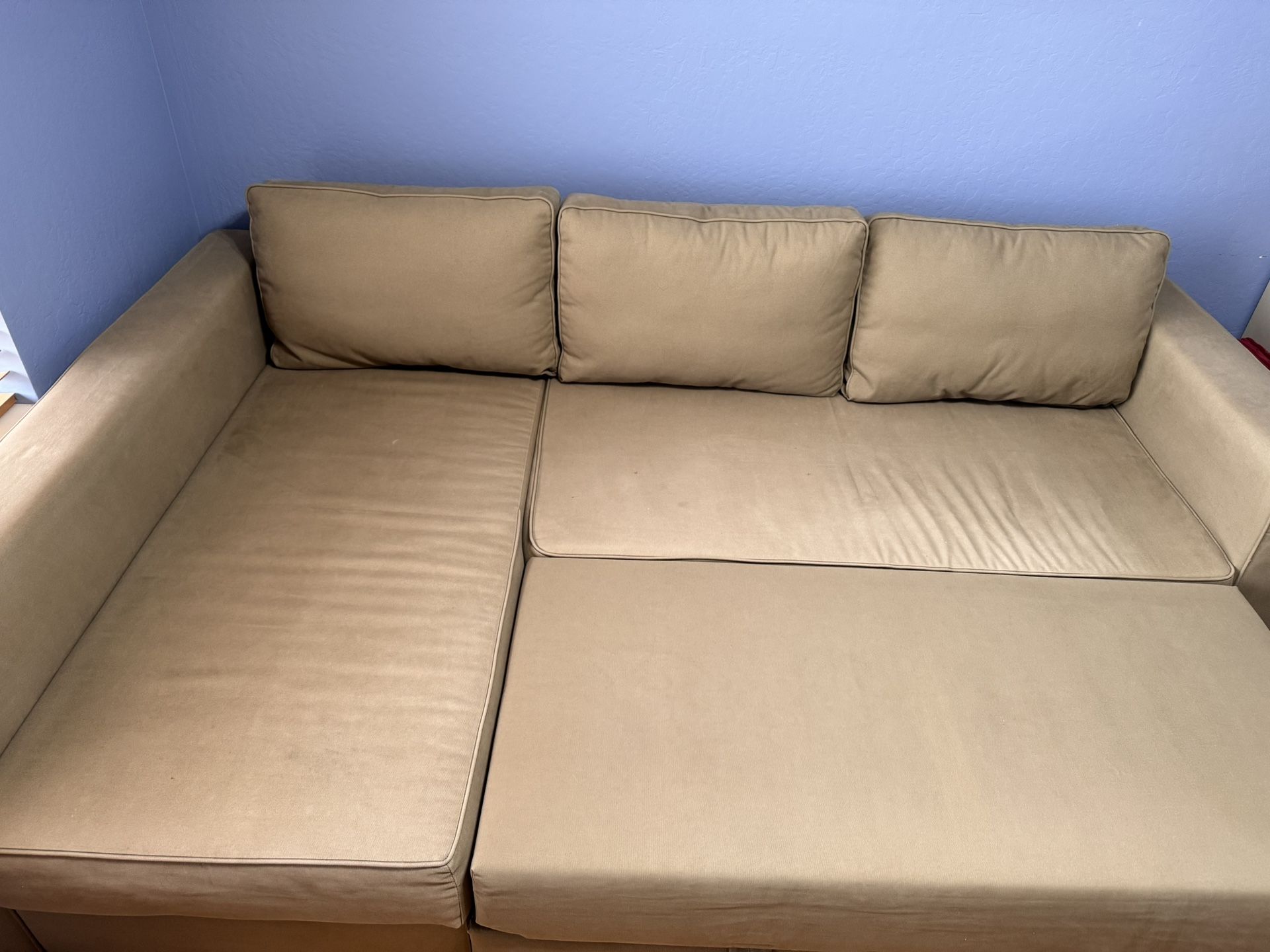 Sleeper sectional 3 Seat With Storage
